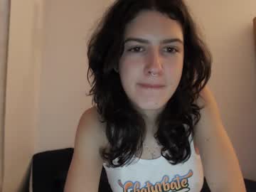 webcam girl frenchava live cam image #6501293