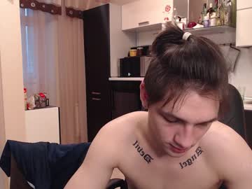 webcam man teddy_mode live cam image #4830968