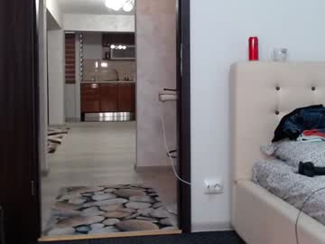 webcam girl carmela_fox live cam image #5414372