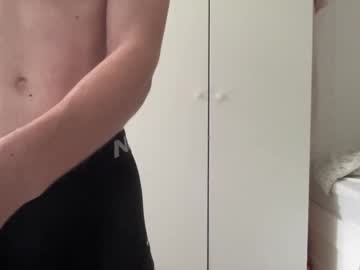 webcam man petetheslut live cam image #9614110