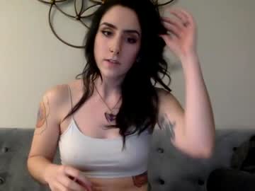 webcam girl hollywilder live cam image #1442115