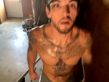 webcam man felonontetherstr8 live cam image #6131735