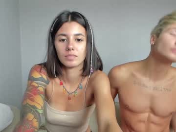 webcam couple skinnnkiss live cam image #3463959