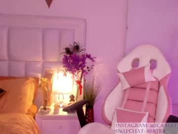 webcam girl scarlett__baker live cam image #1020350