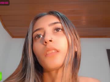 webcam girl gummy_bear7 live cam image #220979