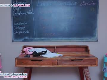 webcam girl livecleo live cam image #12880461
