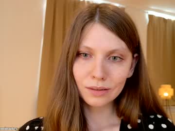 webcam girl giveyouelevenminutes live cam image #6969388