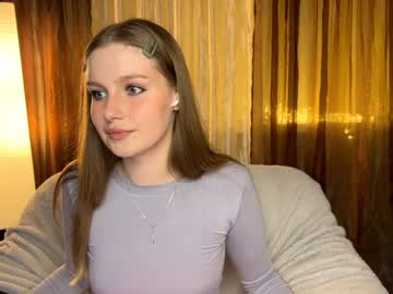 webcam girl cute_siberian_girl live cam image #6702762