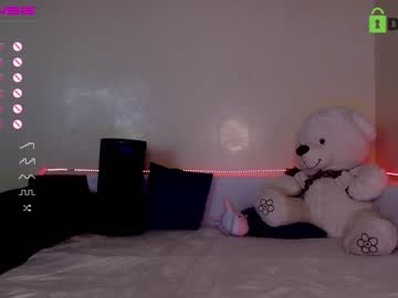 webcam girl fallen_angel_18 live cam image #5290173