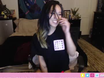 webcam girl avarosey live cam image #2025972