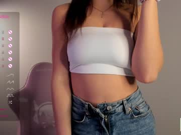 webcam girl brittcubitt live cam image #8753891