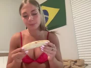 webcam girl lovecayaxo live cam image #6974056