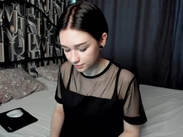 webcam girl carolyn_white live cam image #2322407