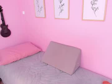 webcam girl little_effy18_ live cam image #12731908