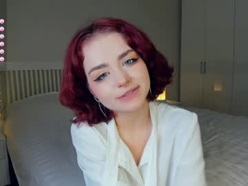 webcam girl summer_foliage live cam image #9846777