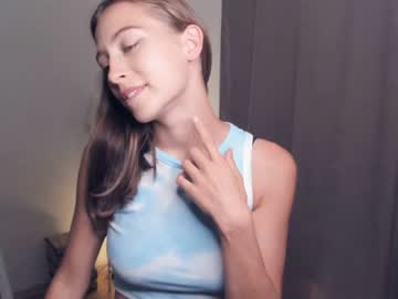 webcam girl wave_of_happy_ live cam image #7339800