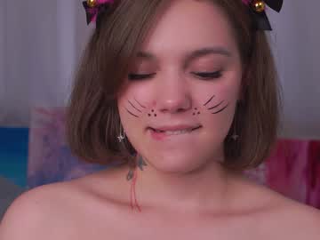 webcam girl lyle_art live cam image #10374825