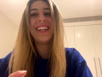 webcam girl blaireisback live cam image #6100698