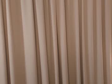 webcam girl peek_in_my_window live cam image #9004854