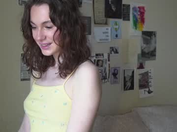 webcam girl daisy_mint live cam image #5433239