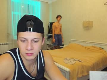 webcam man purple_gang live cam image #1038130