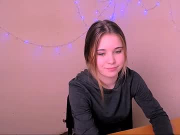 webcam girl emillygreys_ live cam image #1484492