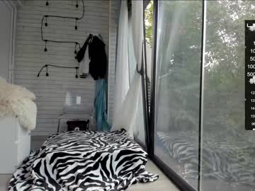 webcam girl sassyt33n live cam image #3531160