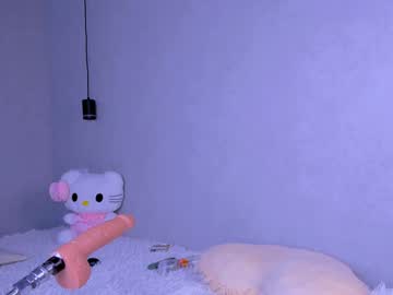 webcam girl tiny__alice live cam image #10000099