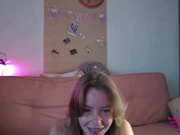 webcam girl elli_harmon live cam image #6720299