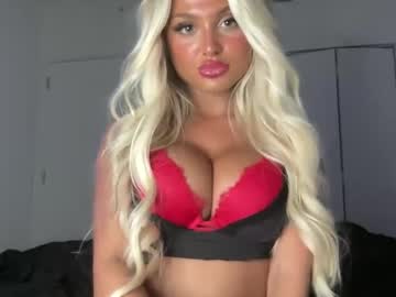 webcam girl madinestox live cam image #11863228