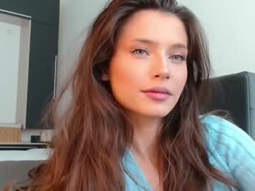 webcam girl isia_slay live cam image #3081090