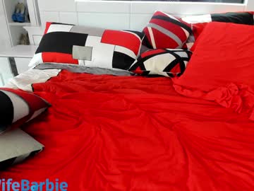 webcam girl wildwifebarbie live cam image #12690952