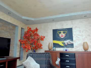 webcam girl raquelle_star live cam image #4688095