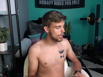 webcam man crashmonroe live cam image #3327839