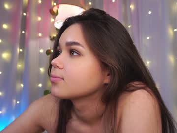 webcam girl helenmoors live cam image #7330770