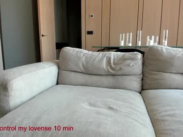 webcam girl carolinaherera live cam image #10346743