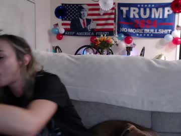 webcam girl holihurricane live cam image #10967580