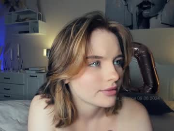 webcam girl cute_caprice live cam image #10180392