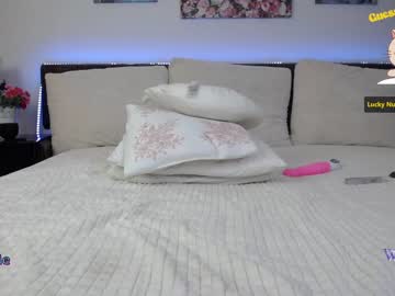webcam girl arinamir live cam image #6780