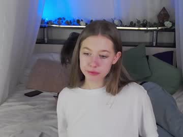 webcam girl emmaandjake live cam image #3827923