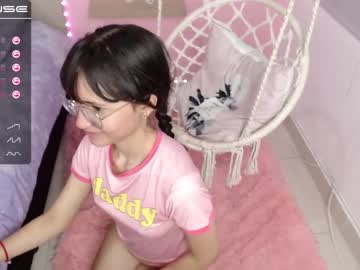 webcam girl little_effy18 live cam image #1350622