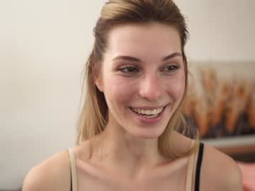 webcam girl refined_style live cam image #10513686