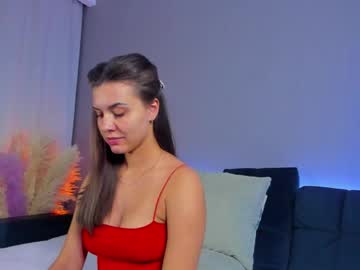 webcam girl mirabrunette live cam image #12273133