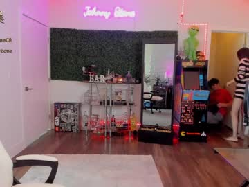 webcam man thejohnnystone live cam image #4186725