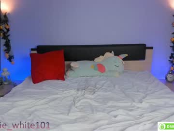 webcam girl foxhilary live cam image #2984006