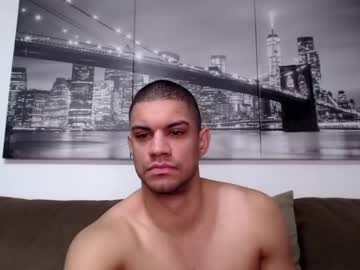 webcam man new_york_guy518 live cam image #2077631