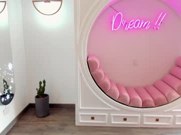 webcam girl ashlyeroberts1 live cam image #2260037