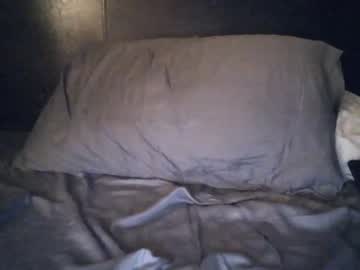 webcam man collegecouple_23 live cam image #2410233