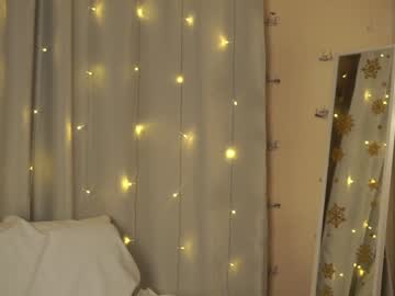 webcam girl helenmoors live cam image #8759715