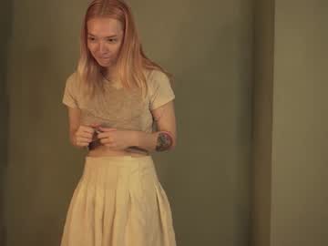 webcam girl anna_breach live cam image #6412841